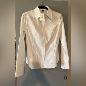 Woman’s white shirt